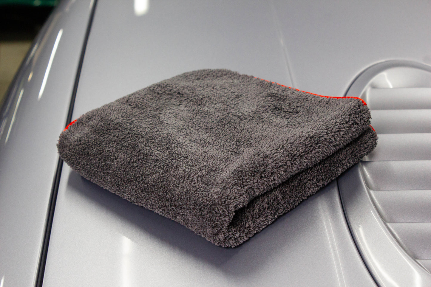 McFluffy 600 GSM Microfibre Towel, 40cm x 40cm