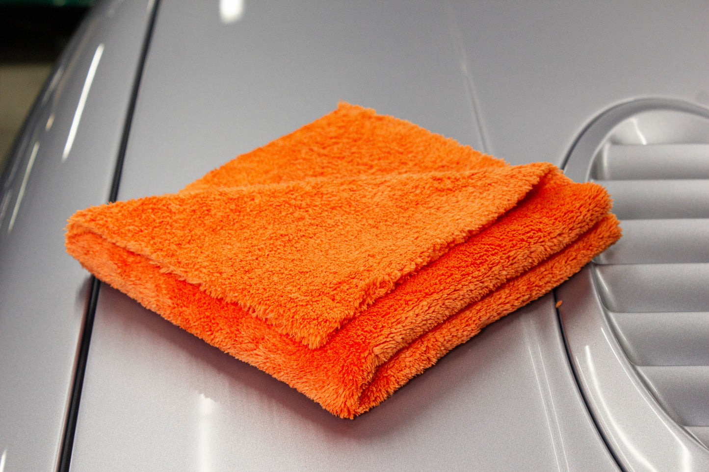 Orange Canary 360 GSM Plush Microfibre Towel, 40cm x 40cm