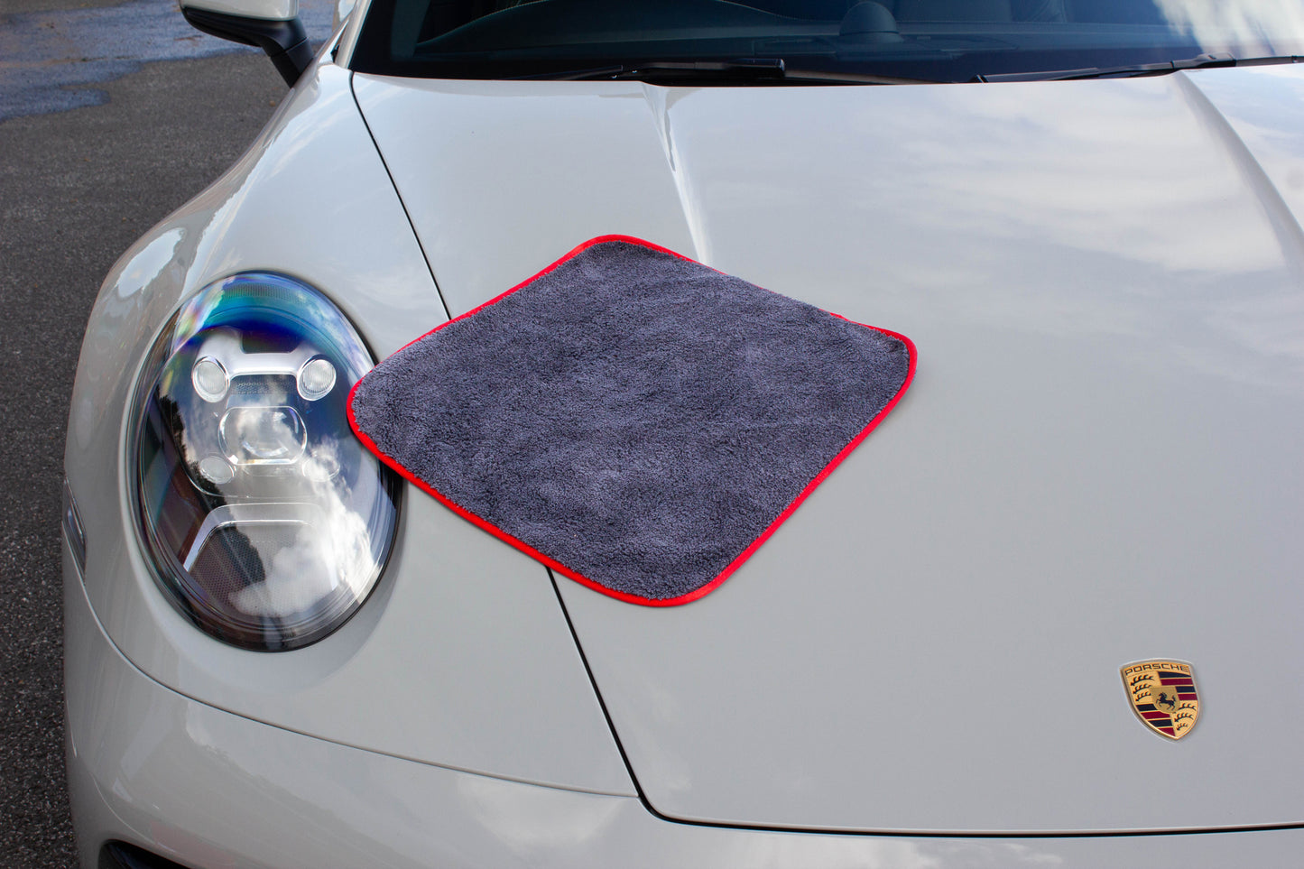 McFluffy 600 GSM Microfibre Towel, 40cm x 40cm